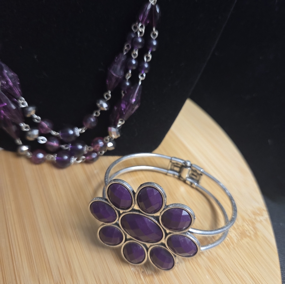 🌟BOGO Free🌟Elegant Purple & Silver Jewelry Set - Picture 3 of 7